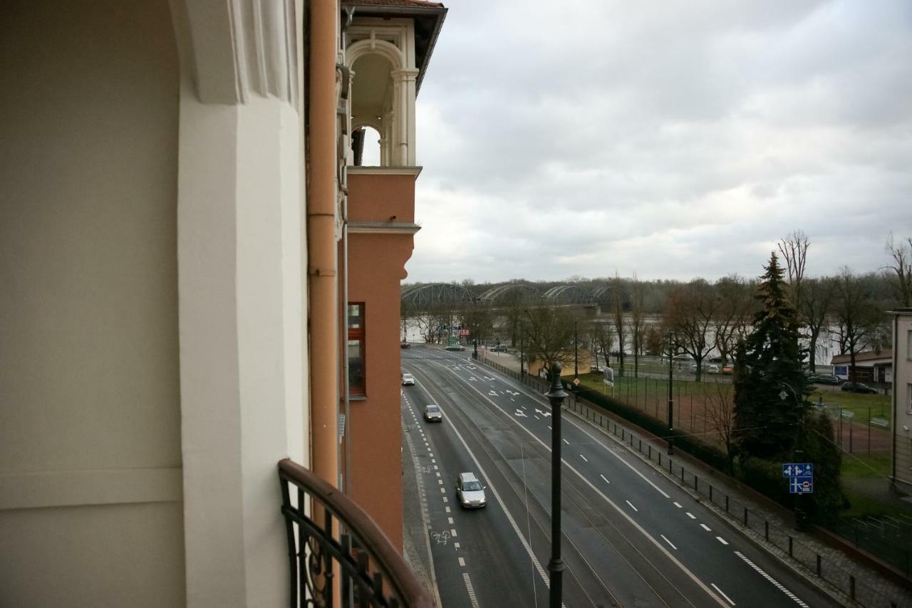 Wilhelmstadt Apartment 90m - PARKING Thorn Exterior foto